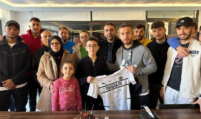 Manisa FK'dan depremzede minik Arda'ya çok özel kutlama