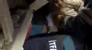Masal bebek ve hamile annesi, enkazdan 56'ncı saatte kurtarıldı