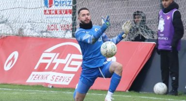 Menemen FK'da kaleci Bora babasının izinde