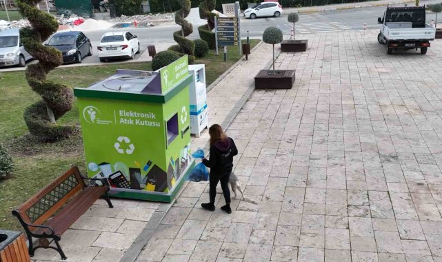 Merkezefendi'de atıklar ayrıştırılarak toplanıyor