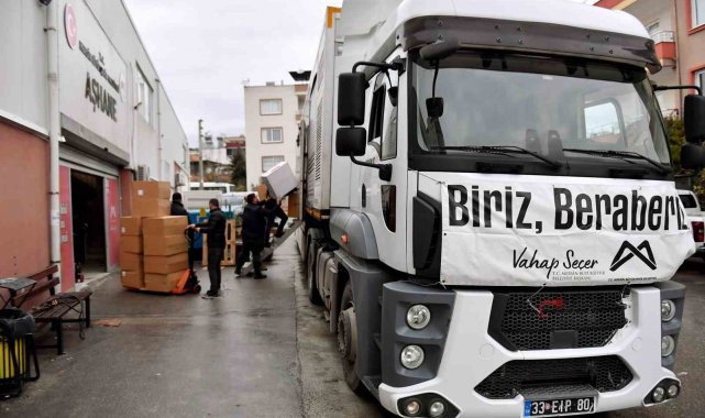 Mersin Büyükşehir Belediyesinden deprem bölgesine destek