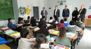 Mersin'de 7 bin depremzede öğrenci eğitime başladı