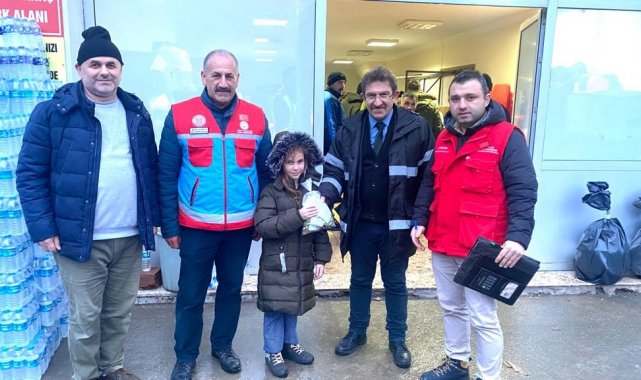Minik Elif Zehra, kumbarasında biriktirdiği 410 lirayı depremzedelere gönderdi