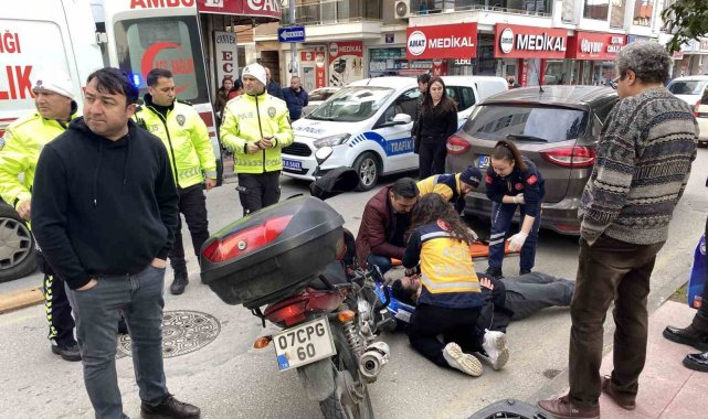 Motosiklet, otomobile arkadan çarptı: 1 yaralı