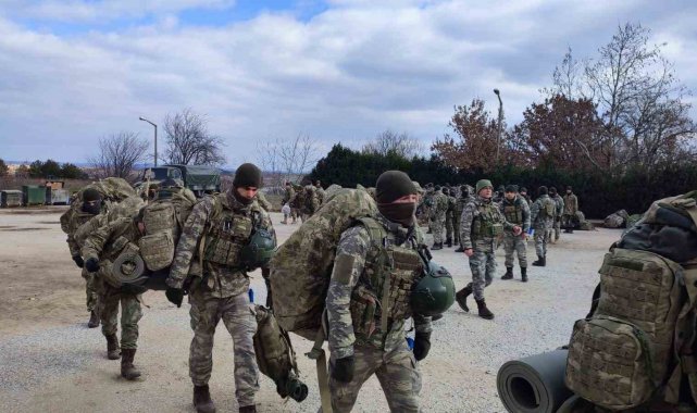 MSB: "54'üncü Mekanize Piyade Tugay Komutanlığı 1'inci Komando Taburunda görevli personelimiz Gaziantep'e intikal ediyor"