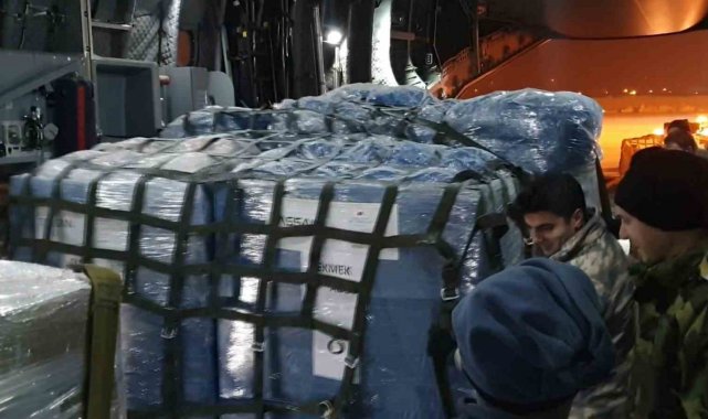 MSB: "Depremlerin etkilediği illere 519 sortiyle kurtarma ekibi ve yardım malzemesi taşındı"