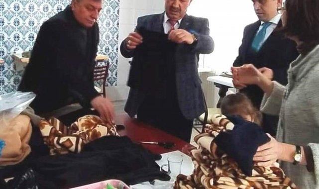 Müdür Başyiğit, Altıntaş HEM'de deprem bölgesi için hazırlanan ürünleri inceledi
