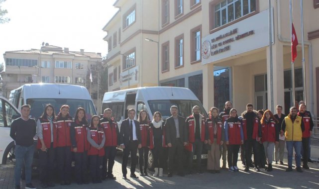 Muğla'dan kırmızı yelekliler depremzede vatandaşlar için yola çıktı