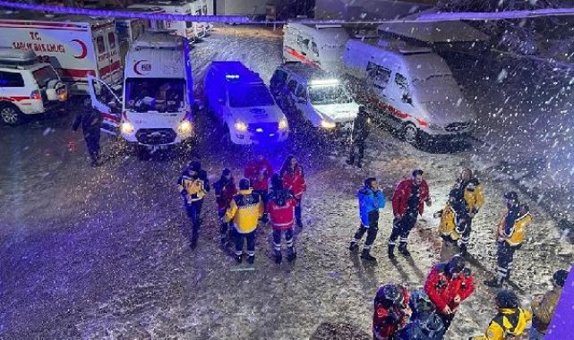 Nöbetçi UMKE ekibi, ilk saatlerde ulaştığı Osmaniye'de 5 kişiyi kurtarmış