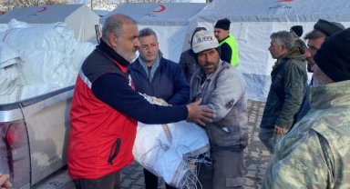 Nurhak'taki depremzede besicilere hayvan çadırı desteği