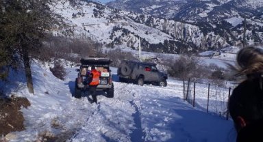 Off-road'cular, deprem bölgesinde zamanla yarışa 'ışık' oldu