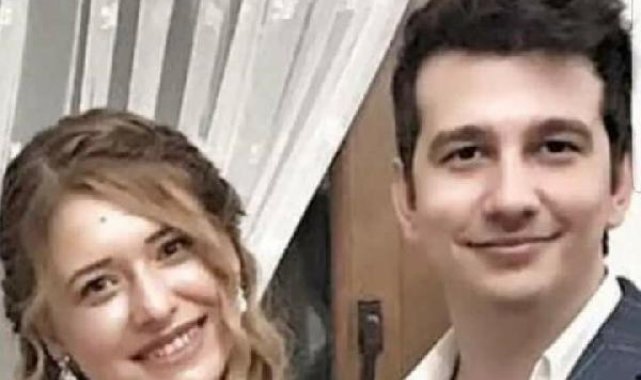 Öğretmen çift, depremde yaşamını yitirdi