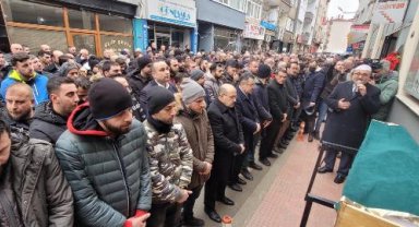 Osmaniye'de enkaz altında kalan formen, Trabzon'da toprağa verildi