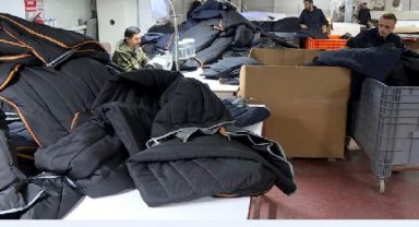 Oto koltuk kılıfı firmasından depremzedeler için uyku tulumu