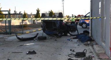 Otomobil arıtma tesisi duvarına çarptı, sürücü öldü