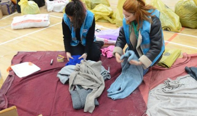 Oyuncaklarını ve harçlığını depremzede çocuklara gönderdi