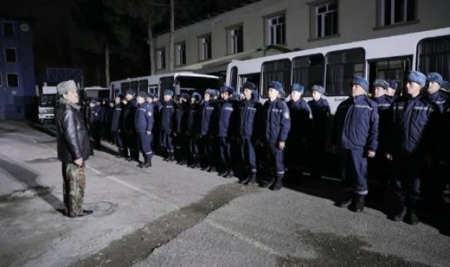 Özbekistan'dan 100 kişilik arama kurtarma ekibi