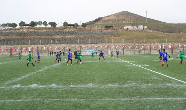 Pamukkale'de yarıyıl futbol turnuvası başladı