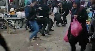 Pazarda sopalı kavga