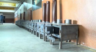 Pendik ve Ümraniye'de meslek liselerinden depremzedelere soba yardımı 