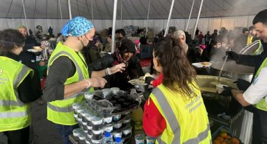 Pilot ve kabin memurları Hatay'da 800 kişilik yaşam alanı kurdu