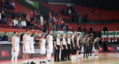 Pınar Karşıyaka ile Ayos Konyaspor depremzedeler için parkede