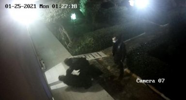 Polise, darptan 4 ay; şikayet edilene 'direnme' ve 'hakaret'ten 3 yıl hapis