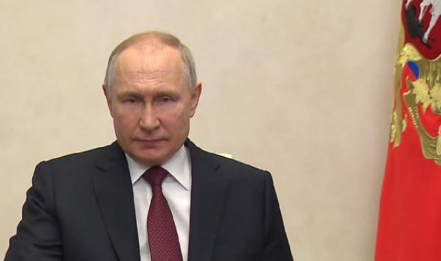 Putin'den deprem bölgelerinde çalışan ekiplere teşekkür