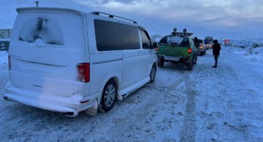 Samsun'da 145 mahallenin yolu kardan kapandı