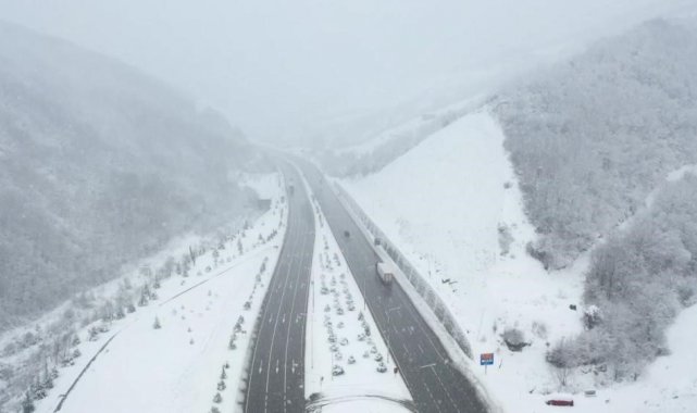 Samsun'da ulaşıma kar engeli: Açılan yollar tekrar kapandı