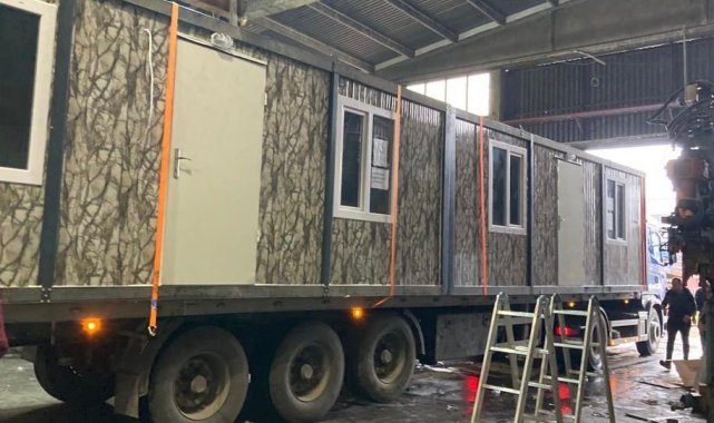 Samsun'dan deprem bölgelerine 359 tır yardım