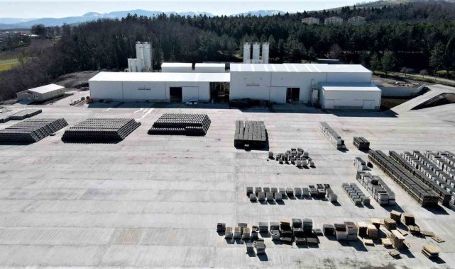 Samsun'dan deprem bölgesine 10 bin bordür ve yakıt desteği