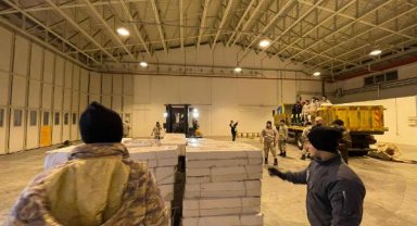 Sanayi ve Teknoloji Bakanlığı 250 adet duvar kırıcı iş makinesini deprem bölgesine gönderdi