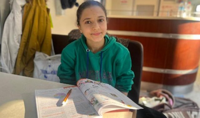 Savaştan kaçan aile depreme yakalandı; Şirin ve Vefa'nın eğitim hayatı vagonda sürüyor