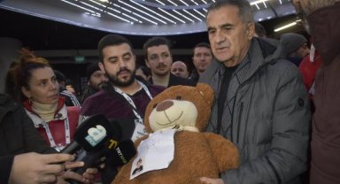 Şenol Güneş: Depremzedeler için elimizden ne geliyorsa yapacağız