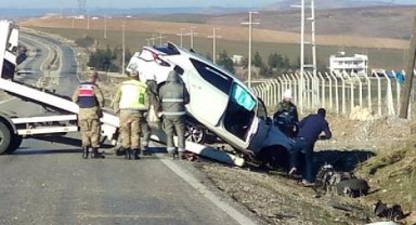 Siirt'te trafik kazasında ağır yaralanan doktor, ambulans uçakla İstanbul'a sevk edildi