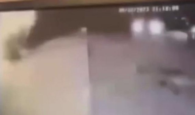 Şile'de sahile vuran deniz mayını patladı; restoran zarar gördü