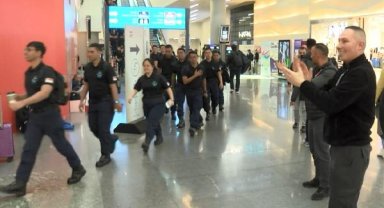 Singapur arama kurtarma ekibi alkışlarla uğurlandı