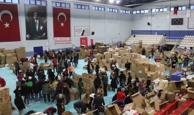 Sinop'a 1445 depremzede yerleştirildi