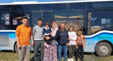 Şoförlük yaptığı otobüs, depremden sonra evi oldu 