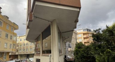 Sosyal medyada tartışılan binanın müteahhidi: Kesinlikle deprem yönetmeliğine uygun