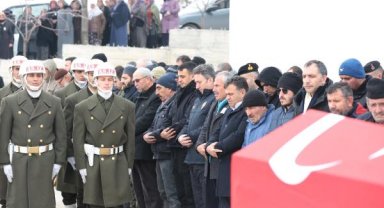 Sözleşmeli Er Vural, Suriye görevine giderken kaldığı otelde depremde yaşamını yitirdi