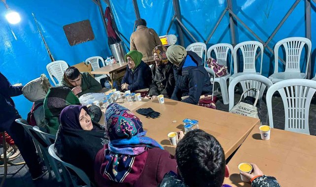 Talas'ta sosyal tesis ve çadırlarda sıcak çorba ikramı
