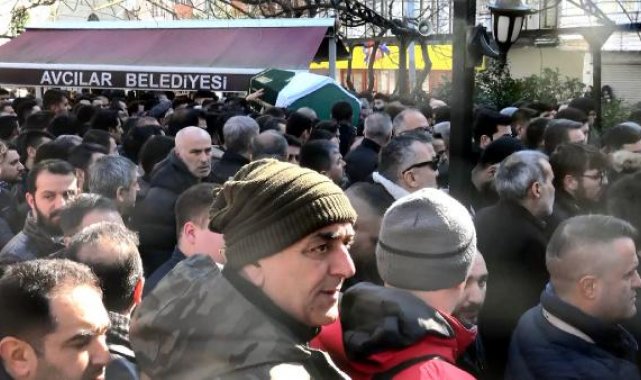 Tatil için gittiği Kahramanmaraş'ta depremde hayatını kaybeden İrem son yolculuğuna uğurlandı