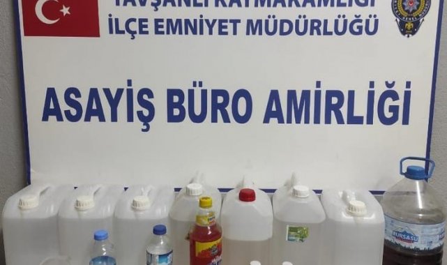 Tavşanlı'da 36,5 litre el yapımı içki ele geçirildi