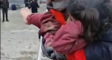 Tekirdağlı madenciler ve AKUT ekipleri enkaz altından 3 kişiyi kurtardı - Yeniden