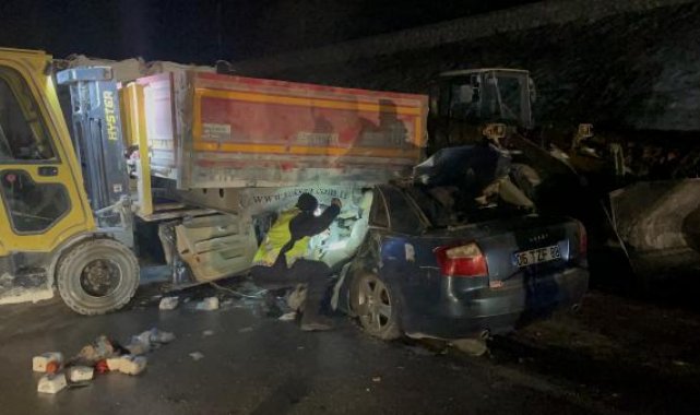 TIR'a arkadan çarpan otomobil sürücüsü hayatını kaybetti