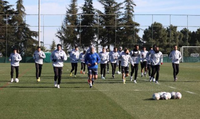 Trabzonspor'da Bakasetas dinlendirildi, Eren, Bartra ve Abdülkadir idmanda