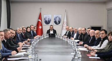 Türk Eğitim-Sen Başkanı: Üniversitelerin ivedilikle eğitime açılması uygun olacaktır