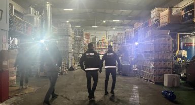 Tuzla'da 12 milyon lira değerinde karışımlı akaryakıt ele geçirildi